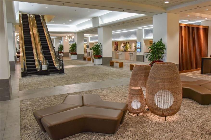 Ocean View Room At Ala Moana Fees Include 호놀룰루 외부 사진